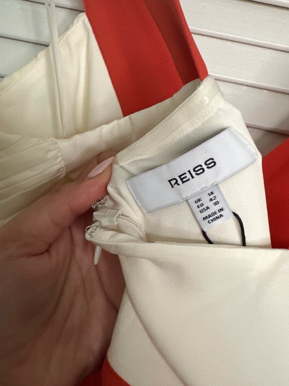 Reiss Coral and Ivory Panelled V‑Neck Maxi Dress - Picture 7 of 7